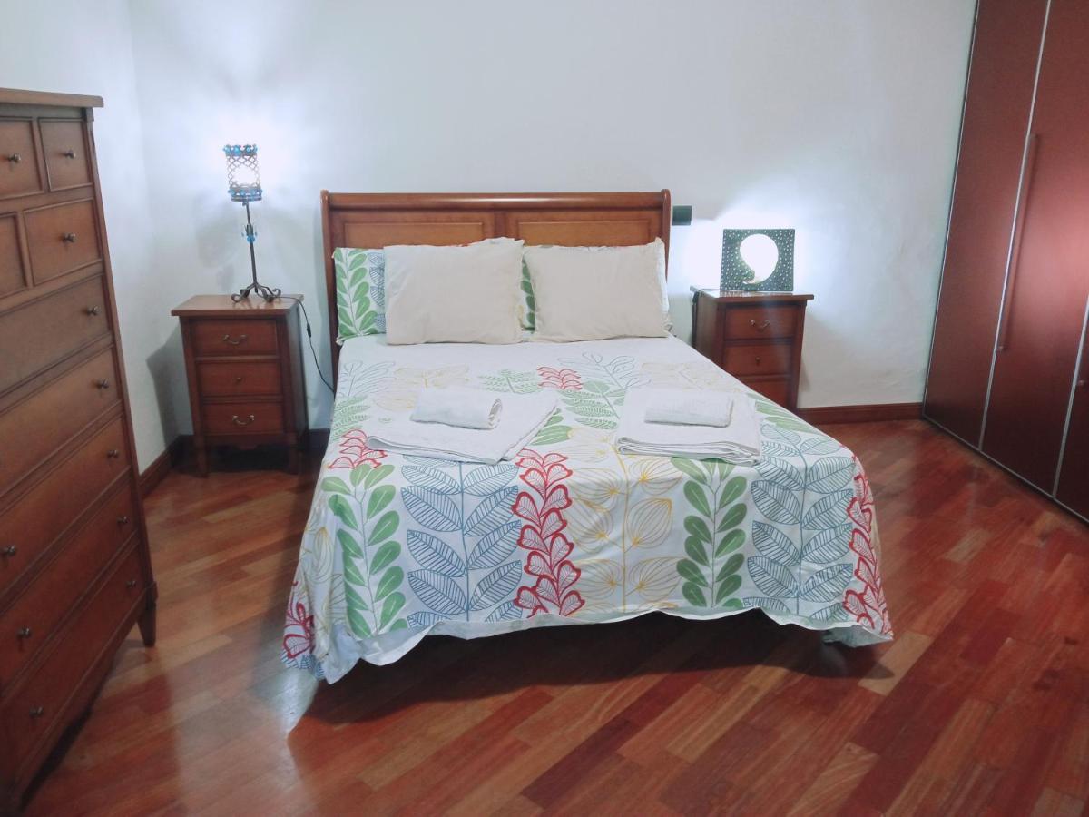 Apartamento La Almena 1 Junto A Plaza Mayor,2 Habitaciones, Parking Gratuito Caces Esterno foto