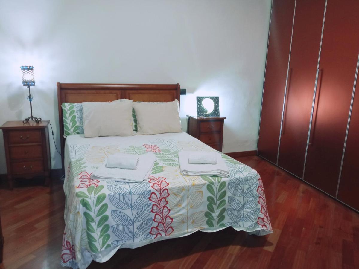 Apartamento La Almena 1 Junto A Plaza Mayor,2 Habitaciones, Parking Gratuito Caces Esterno foto